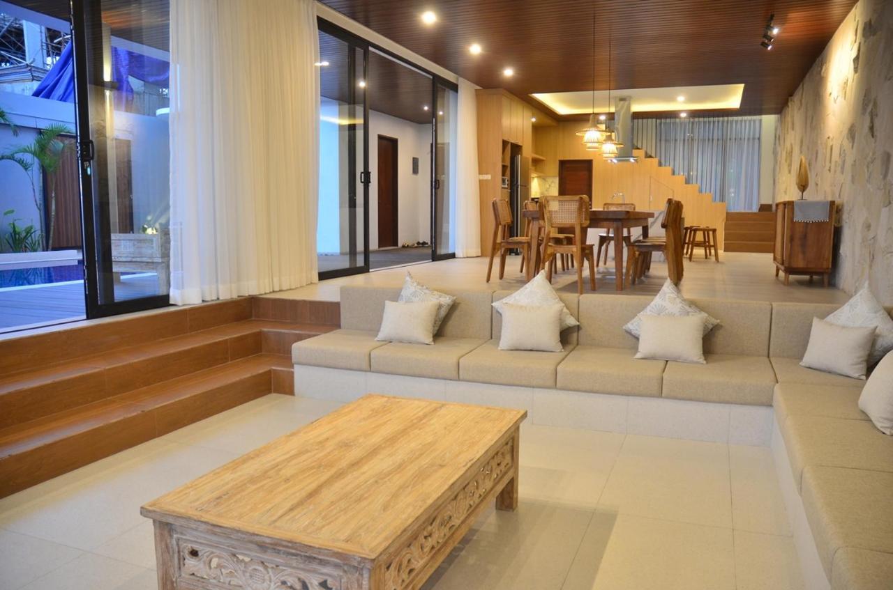 Sunshine View 6 Bedrooms With A Private Swimming Pool *