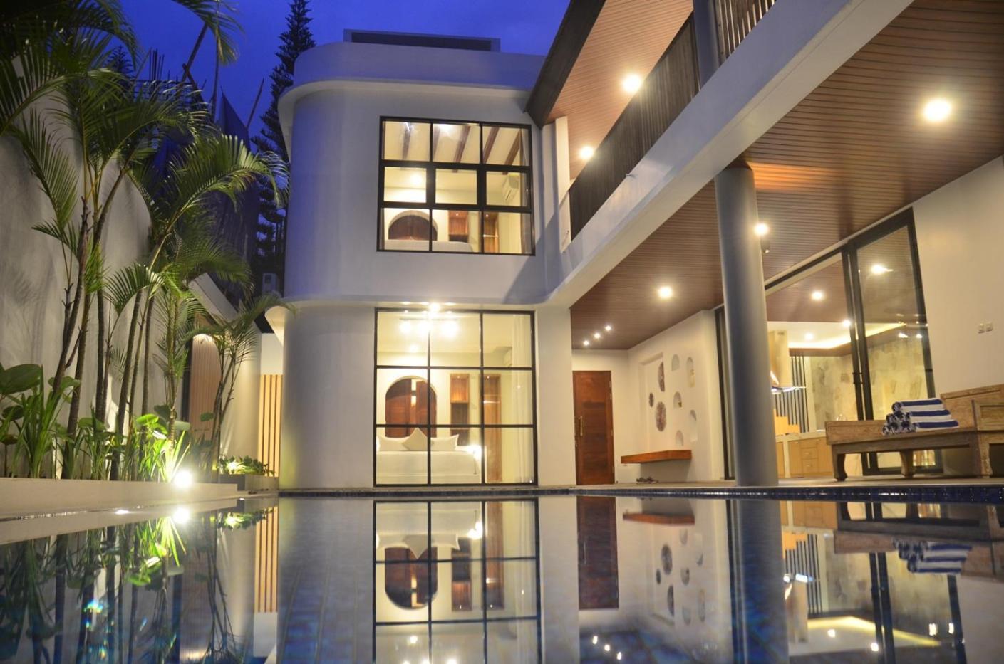 Sunshine View 6 Bedrooms With A Private Swimming Pool *