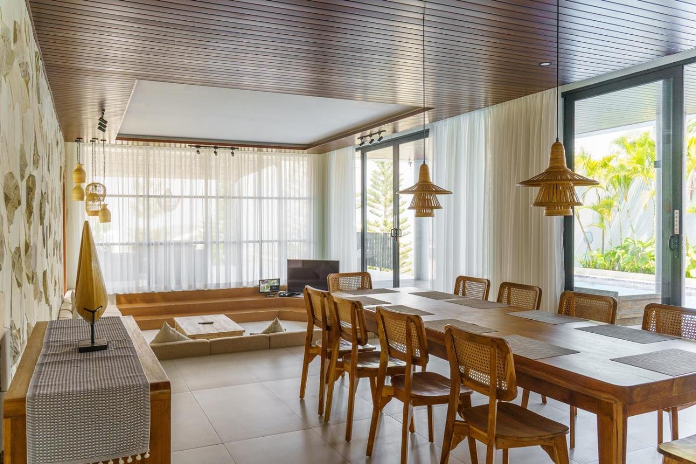 Sunshine View 6 Bedrooms With A Private Swimming Pool Villa Bandung