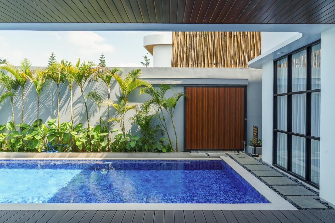 Sunshine View 6 Bedrooms With A Private Swimming Pool Villa