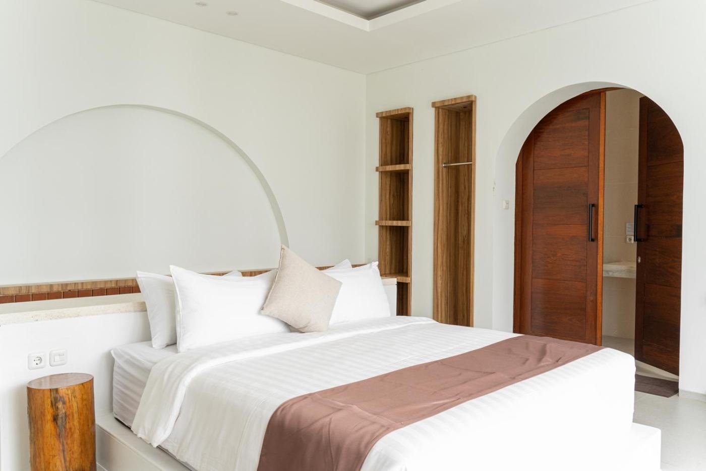 Sunshine View 6 Bedrooms With A Private Swimming Pool Villa